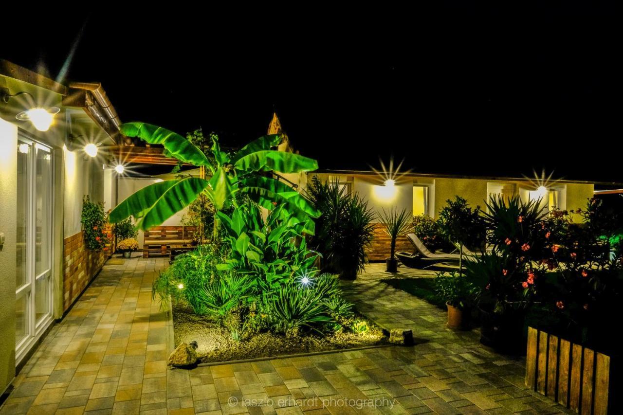 Ciprus Porta Apartmanok Balatonkenese Exterior foto